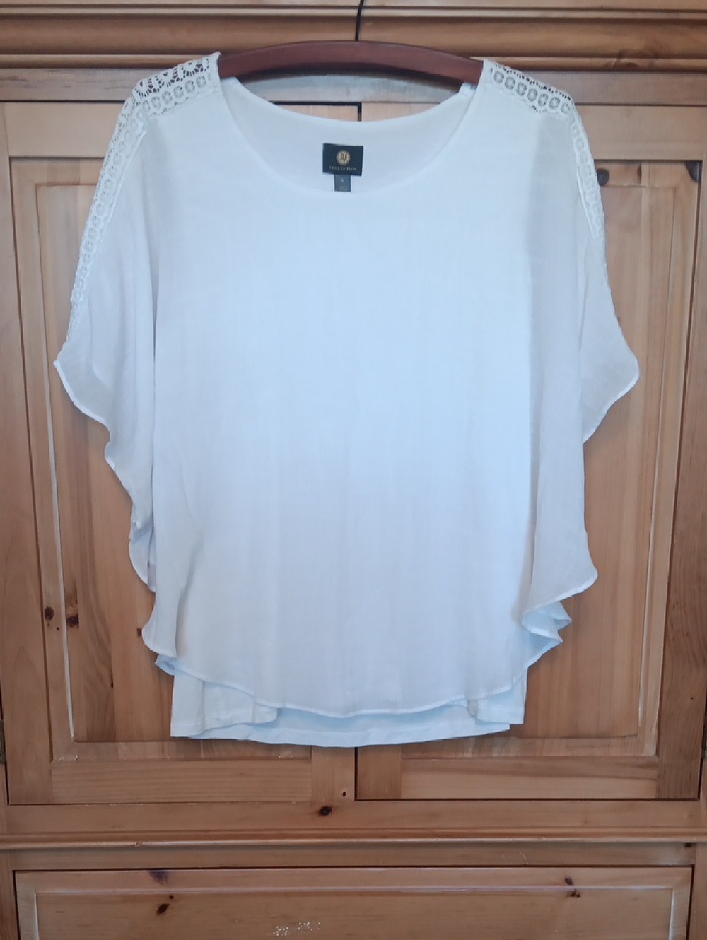JM Collection White 2 Layer Flowy Shirt, Size Large